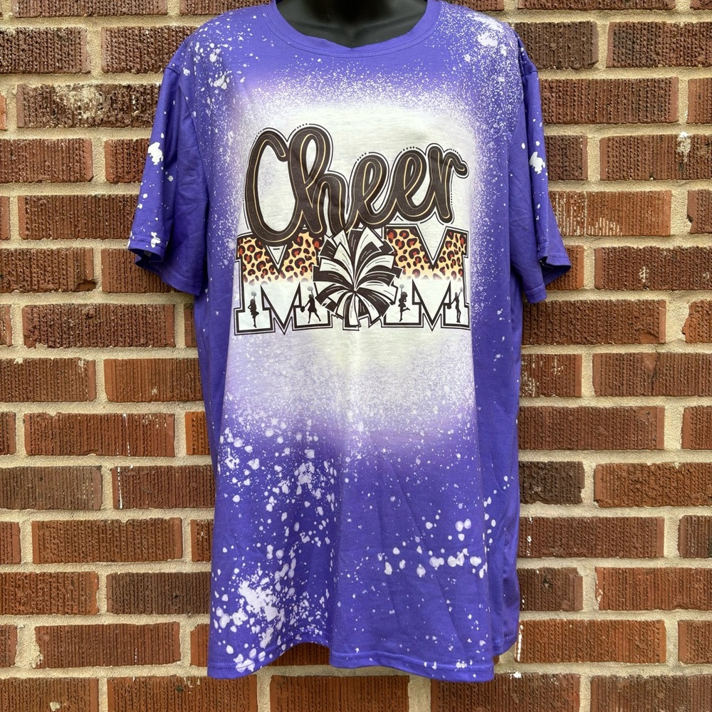 Cheer Mom purple bleached short sleeve graphic T-shirt Size L